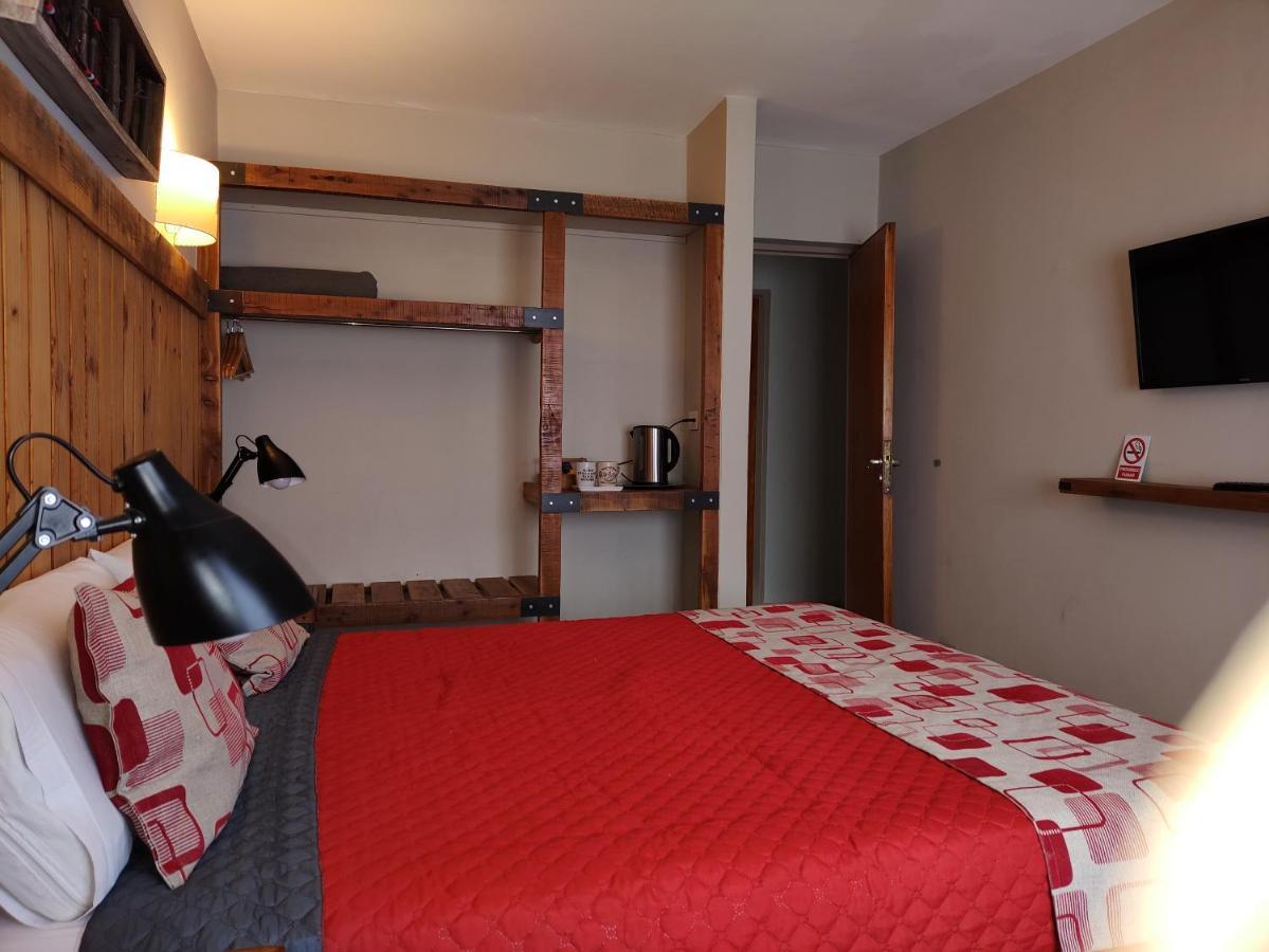Hostal El Koru San Carlos de Bariloche Luaran gambar